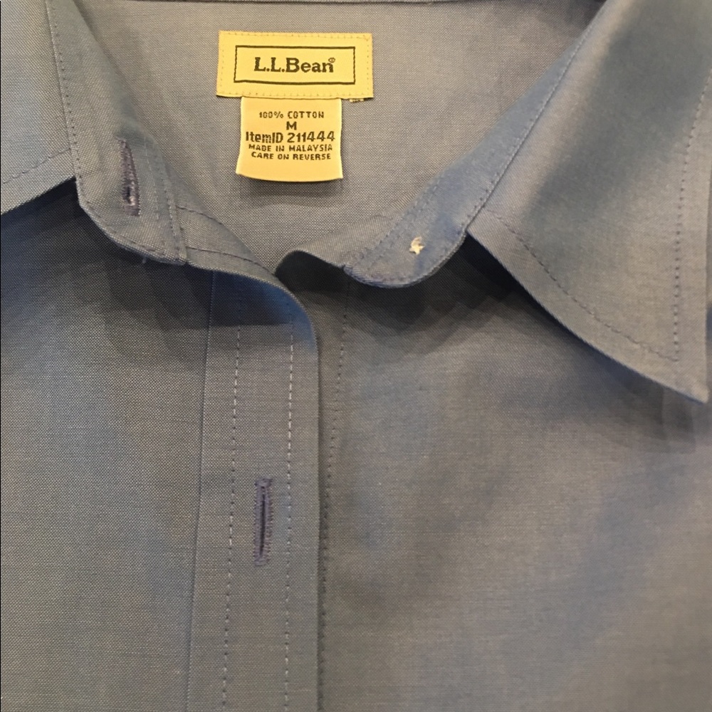 L.L.Bean Shirt like New. Size medium
